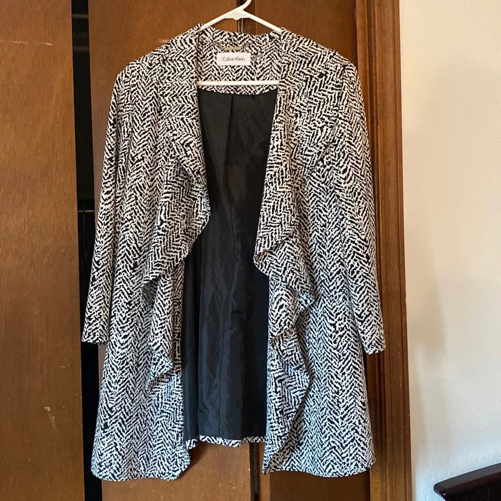 Coat - Picture 1 of 4